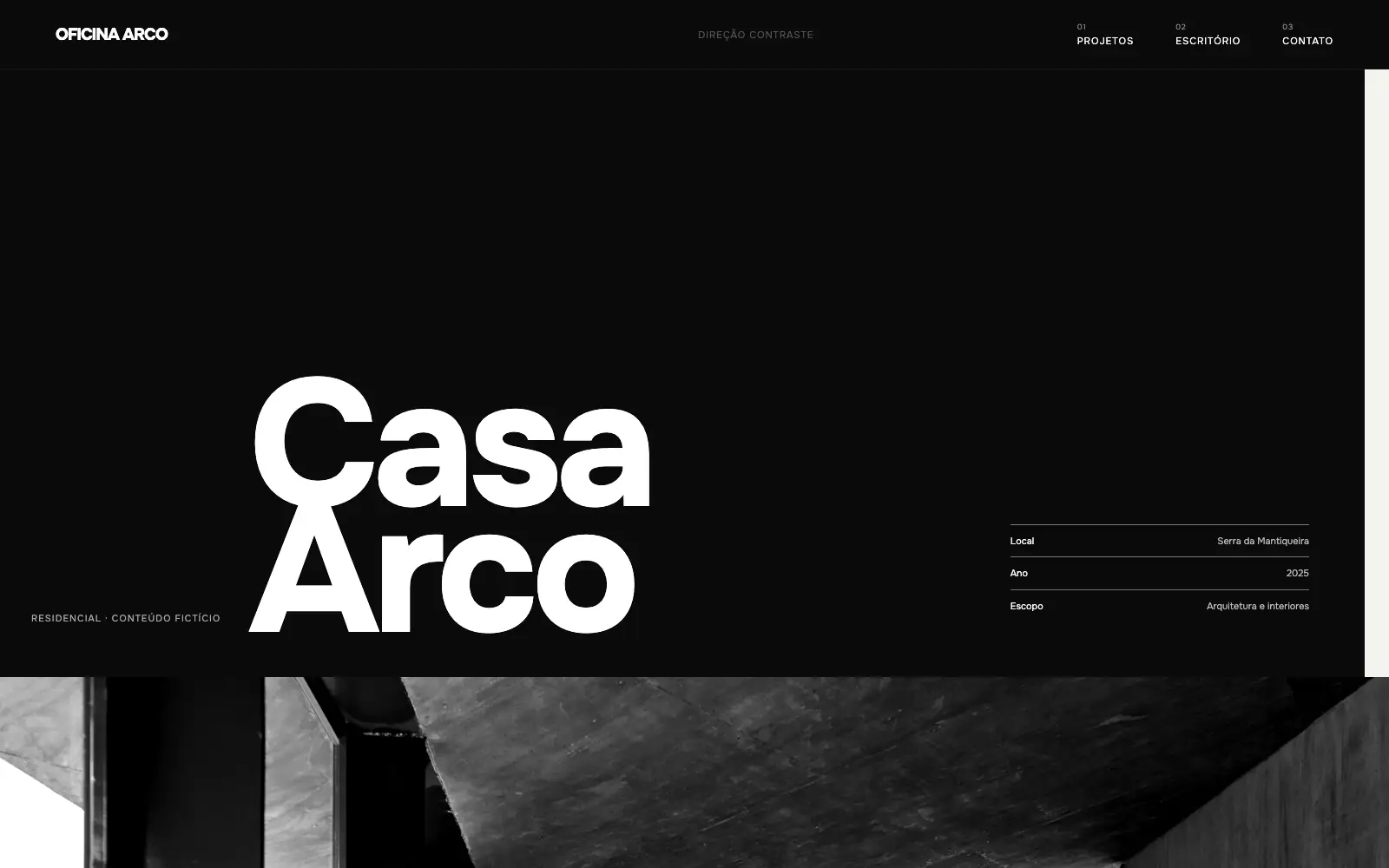 Demonstração de como o projeto Casa Arco é apresentado em um site na direção Contraste.
